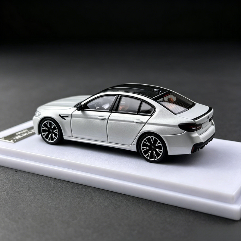 Howie Modell 1/64 NEUES BMW M5 – Novelty Gifts Bewertung und Preis